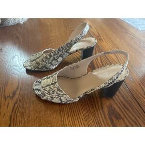 AEROSOLES Up High Slingbacks High Heels‎ Bone Snake Shoes Size 10